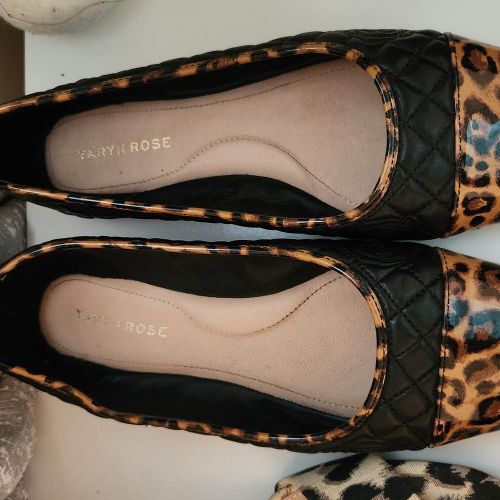 Taryn Rose Black and Leopard Print Women's Shoes
